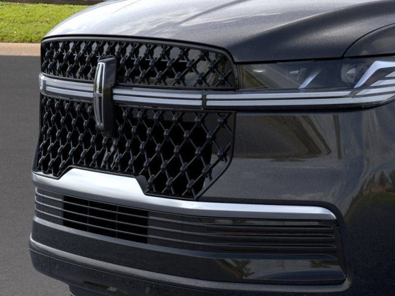 2026 Lincoln Navigator - Image 17