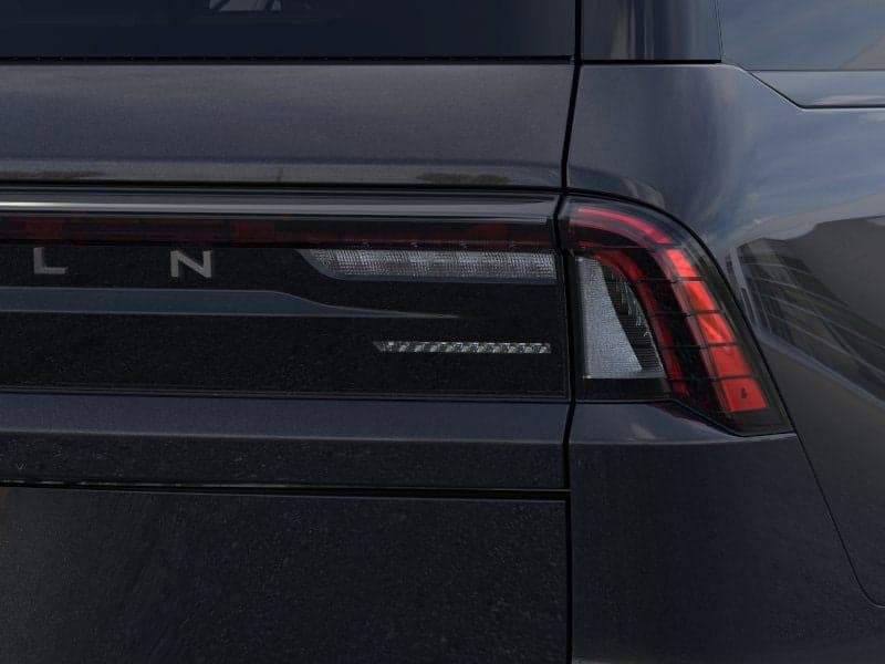 2026 Lincoln Navigator - Image 21