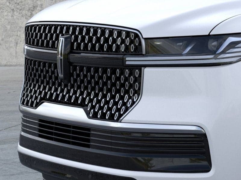 2026 Lincoln Navigator - Image 17