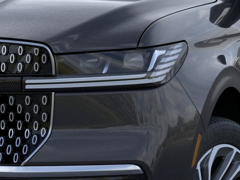 2026 Lincoln Navigator - Image 18