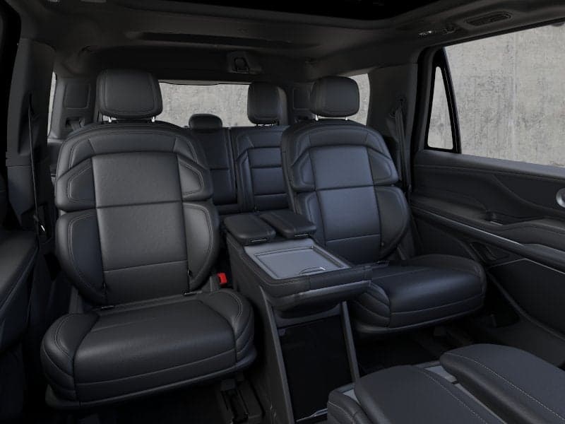 2026 Lincoln Navigator - Image 11