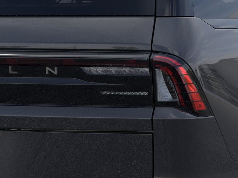 2026 Lincoln Navigator - Image 21