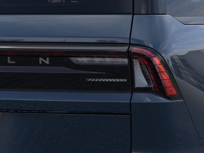 2026 Lincoln Navigator - Image 21