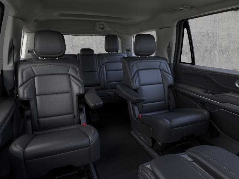 2026 Lincoln Navigator - Image 11