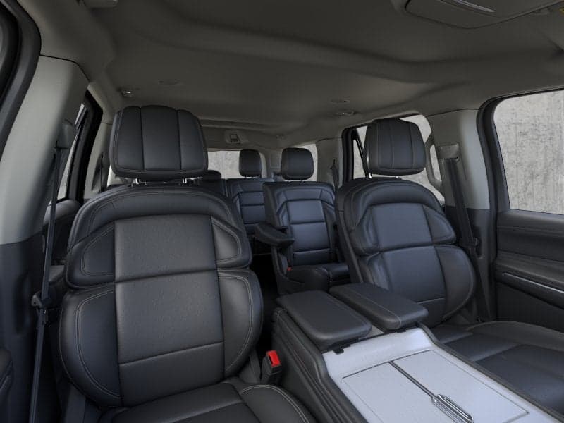 2026 Lincoln Navigator - Image 10