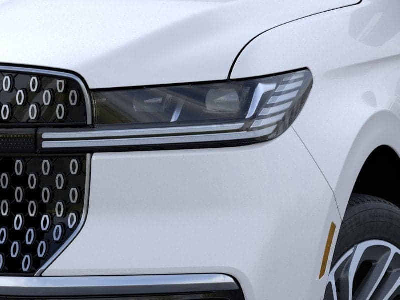 2026 Lincoln Navigator L - Image 18