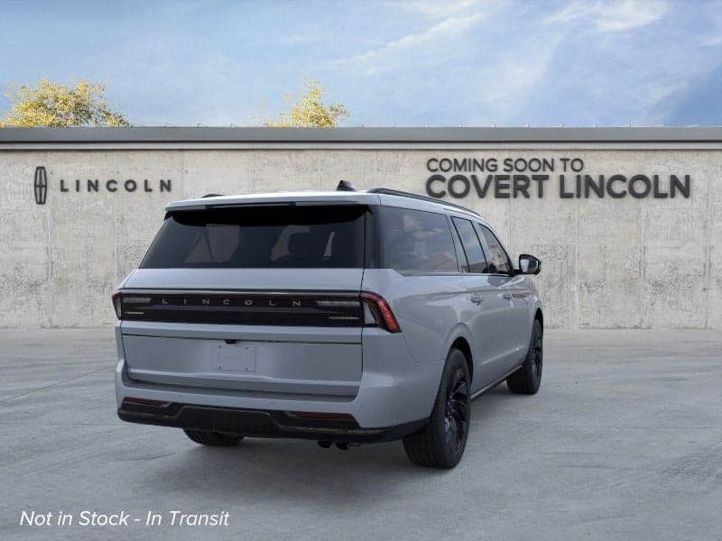 2026 Lincoln Navigator L - Image 8