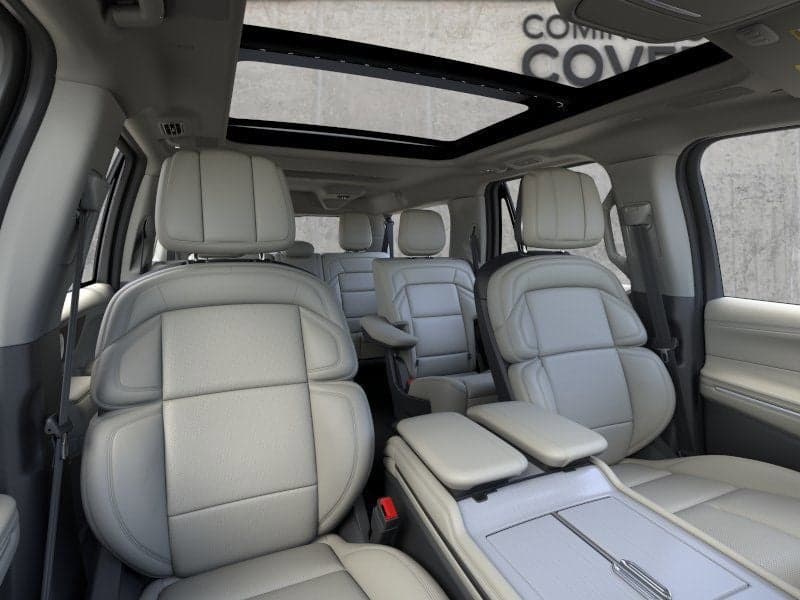2026 Lincoln Navigator L - Image 10