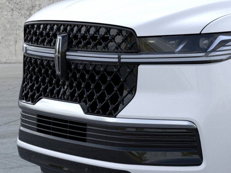 2026 Lincoln Navigator L - Image 17