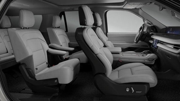 2026 Lincoln Navigator L - Image 28