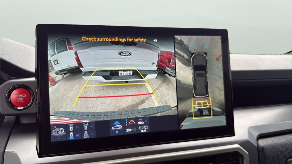 2026 Toyota 4Runner - Image 18