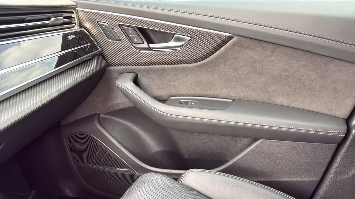 2021 Audi RS Q8 - Image 23