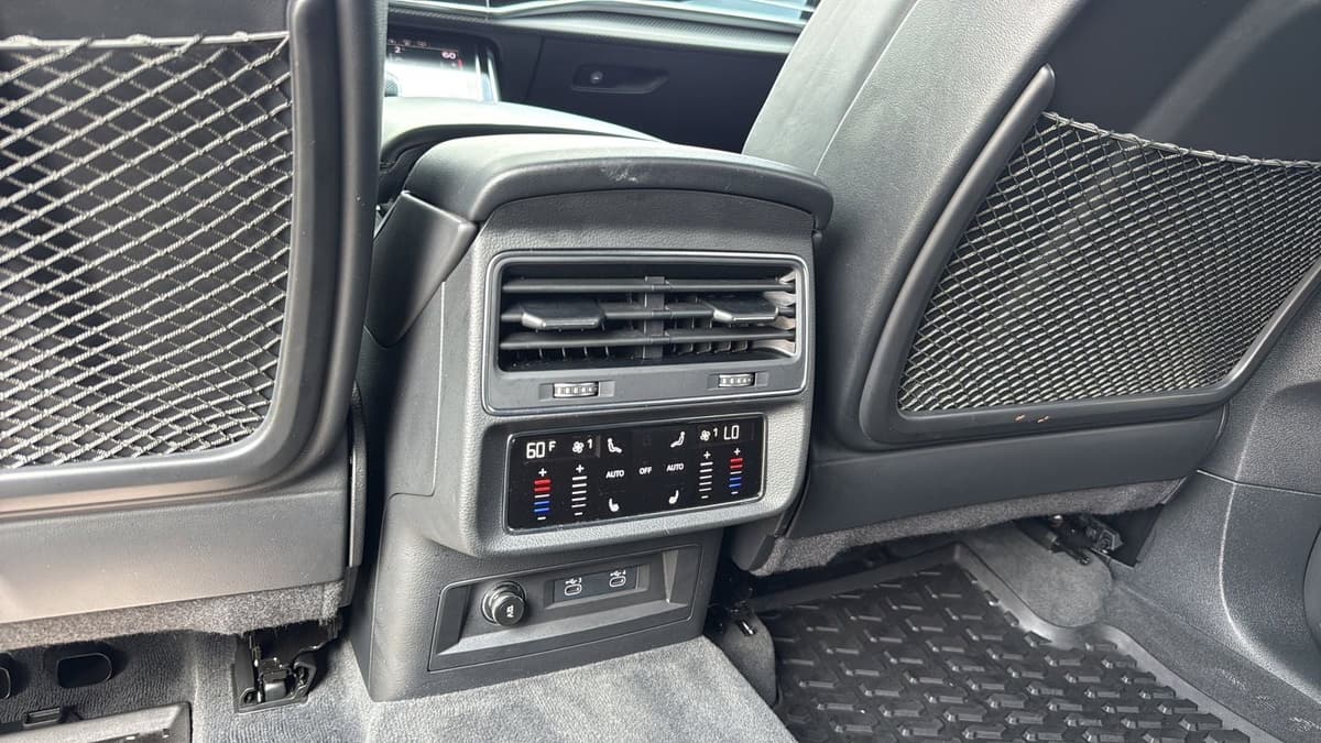 2021 Audi RS Q8 - Image 27