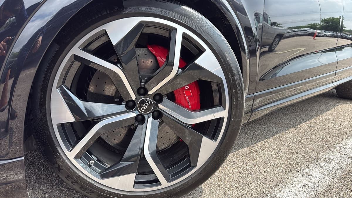 2021 Audi RS Q8 - Image 29