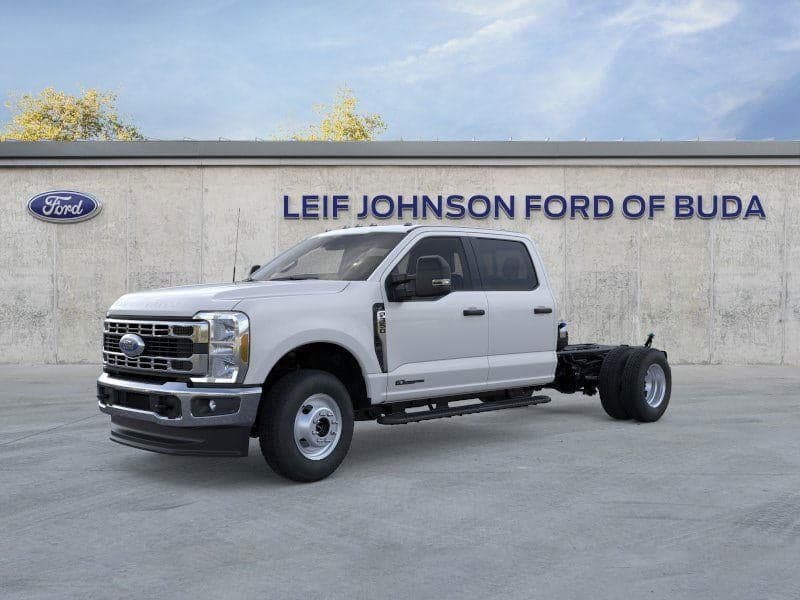 2026 Ford Super Duty F-350 - Image 1