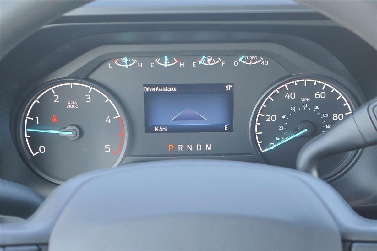 2025 Ford Super Duty F-350 - Image 28