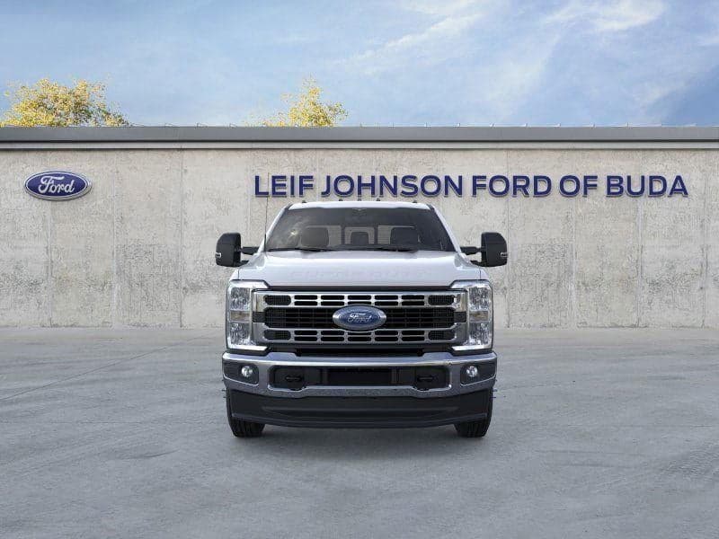 2025 Ford Super Duty F-350 - Image 49