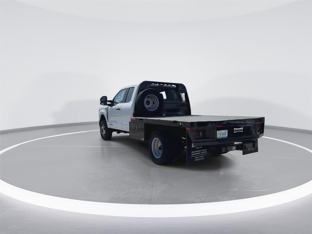 2025 Ford Super Duty F-350 - Image 6