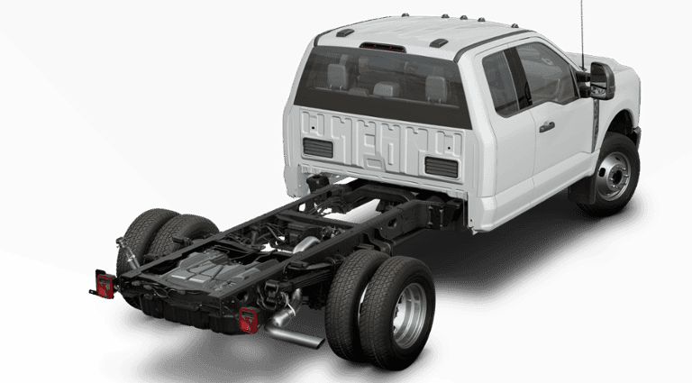 2025 Ford Super Duty F-350 - Image 68
