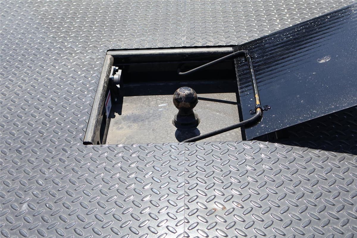 2026 Ford Super Duty F-350 - Image 10