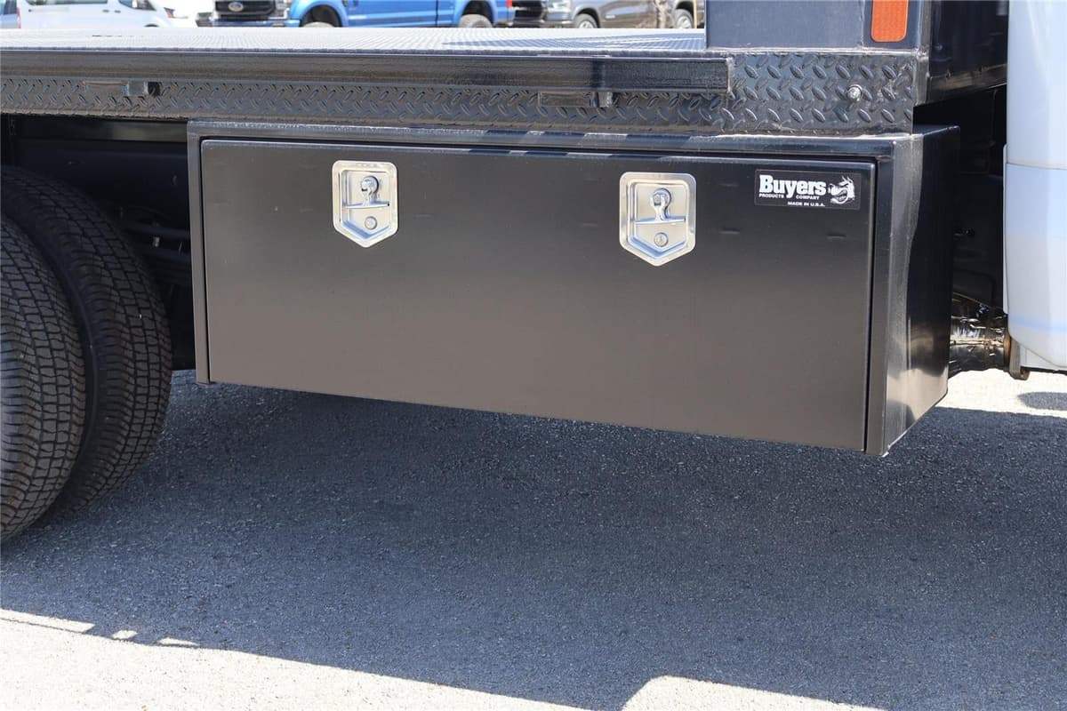 2026 Ford Super Duty F-350 - Image 12