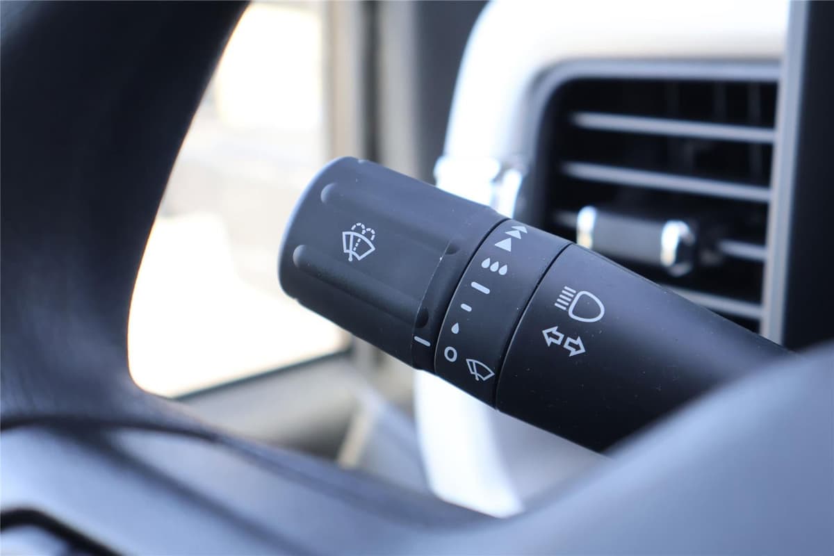 2026 Ford Super Duty F-350 - Image 24