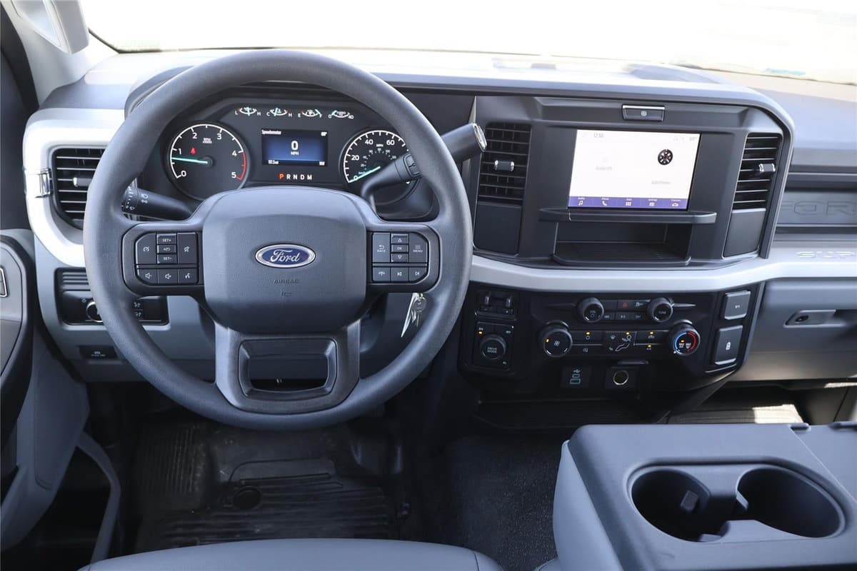 2026 Ford Super Duty F-350 - Image 30