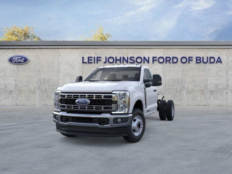 2026 Ford Super Duty F-350 - Image 36