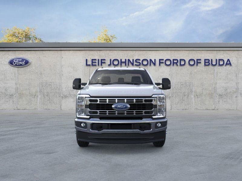 2026 Ford Super Duty F-350 - Image 40