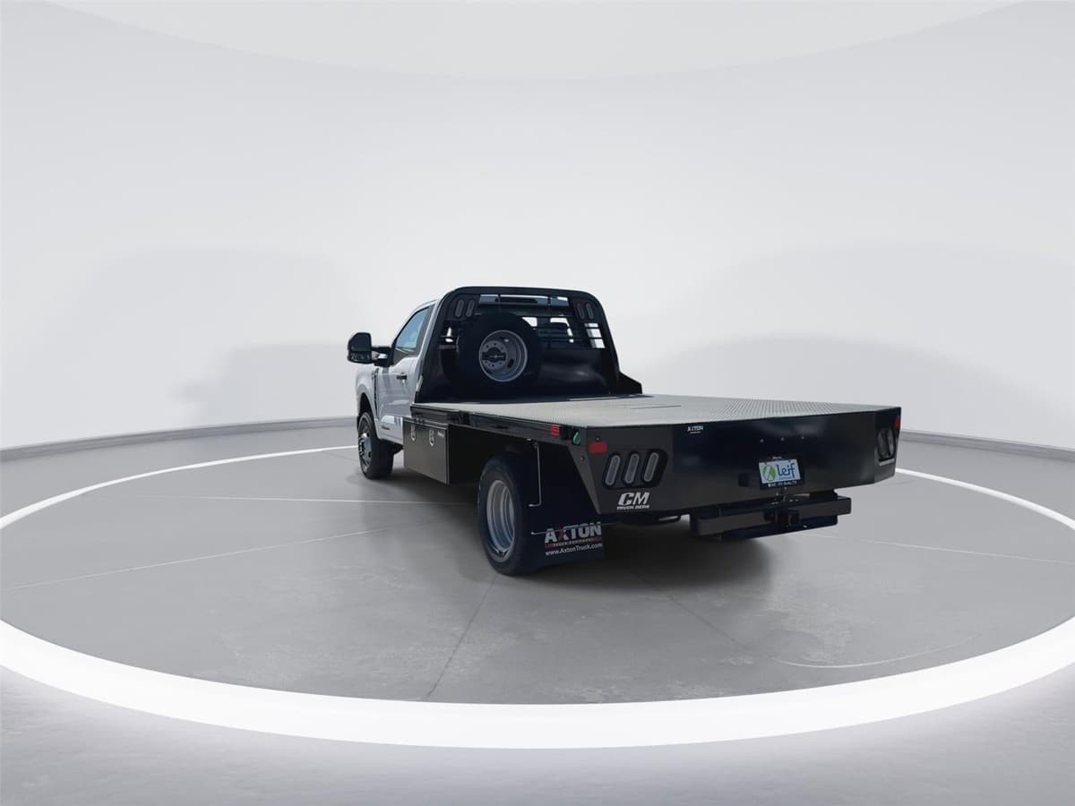 2026 Ford Super Duty F-350 - Image 8