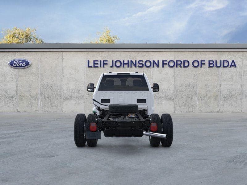 2026 Ford Super Duty F-350 - Image 5