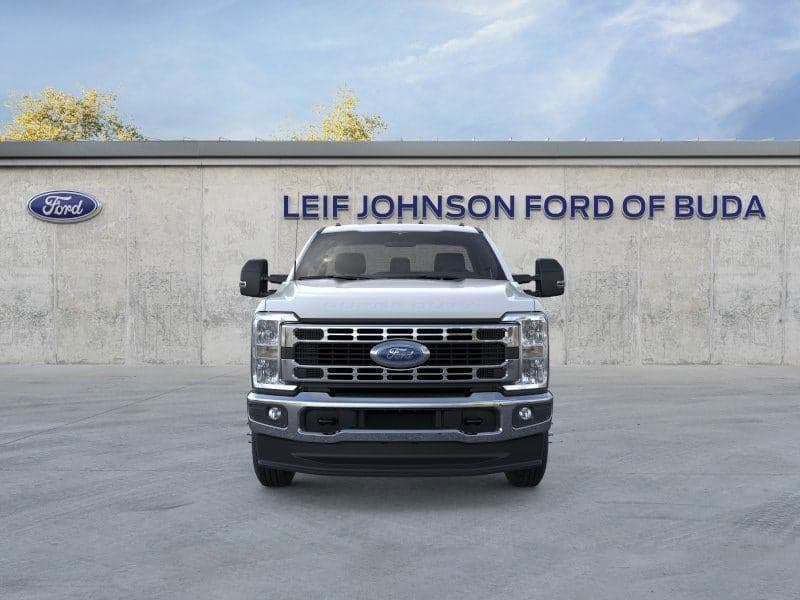 2026 Ford Super Duty F-350 - Image 6