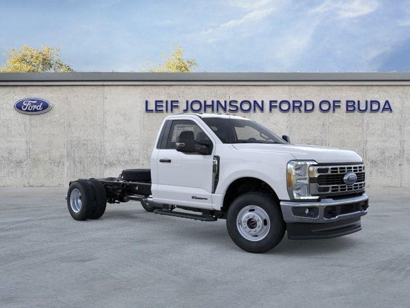 2026 Ford Super Duty F-350 - Image 7