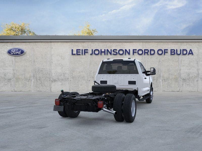 2026 Ford Super Duty F-350 - Image 8