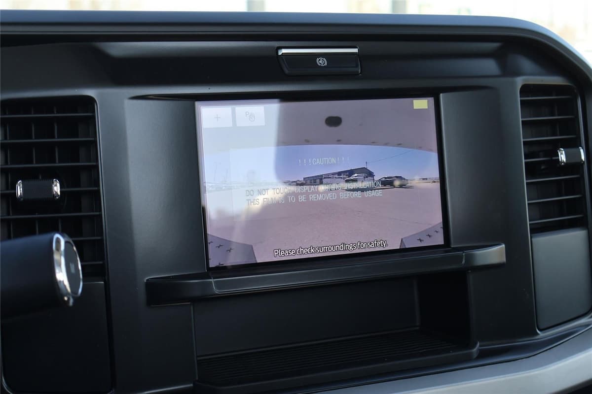 2025 Ford Super Duty F-350 - Image 28