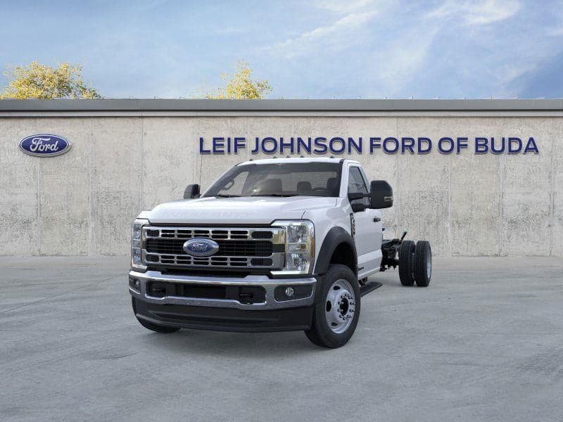 2026 Ford Super Duty F-550 - Image 2