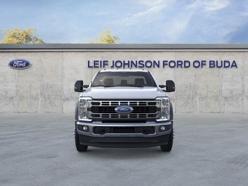 2026 Ford Super Duty F-550 - Image 6