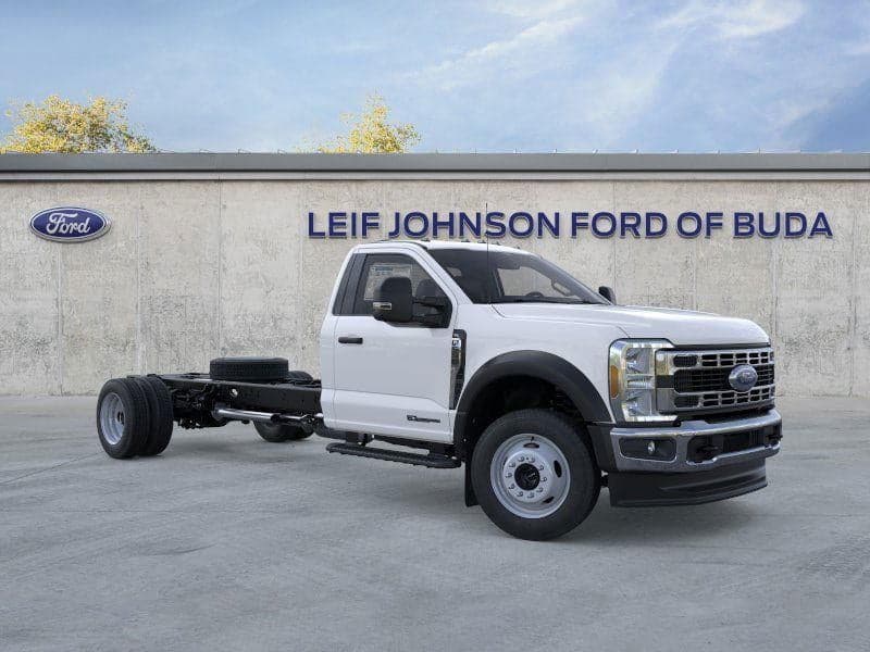 2026 Ford Super Duty F-550 - Image 7