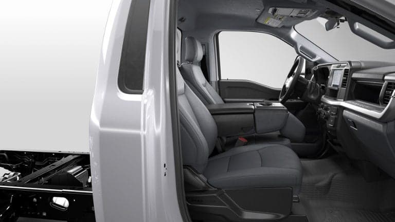 2026 Ford Super Duty F-550 - Image 27