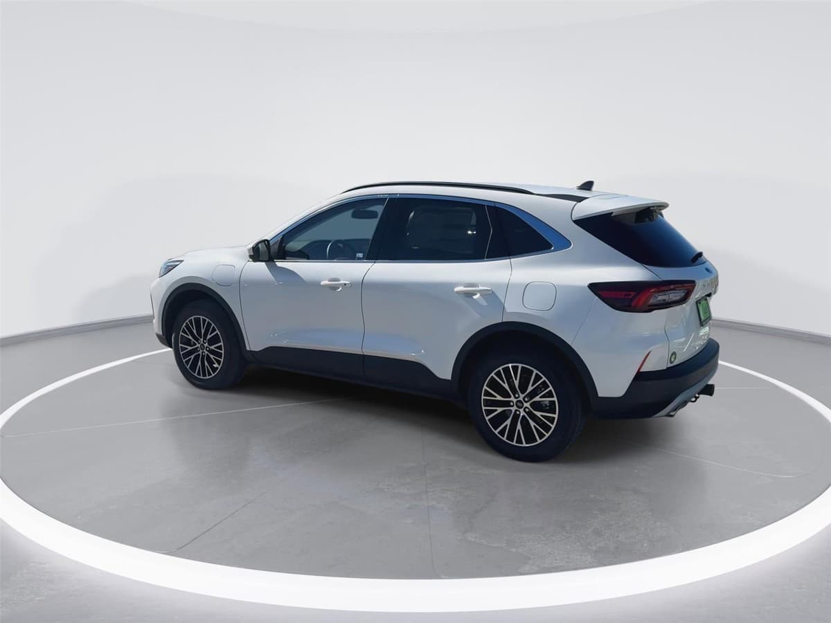 2025 Ford Escape - Image 6