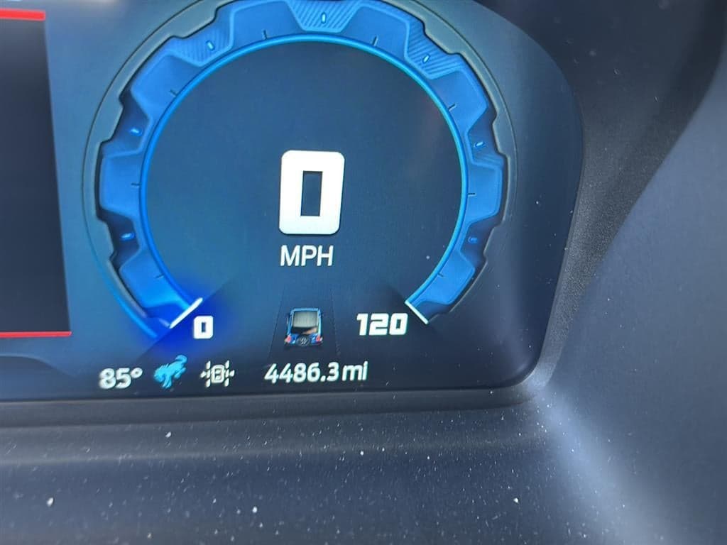 2025 Ford Bronco - Image 12