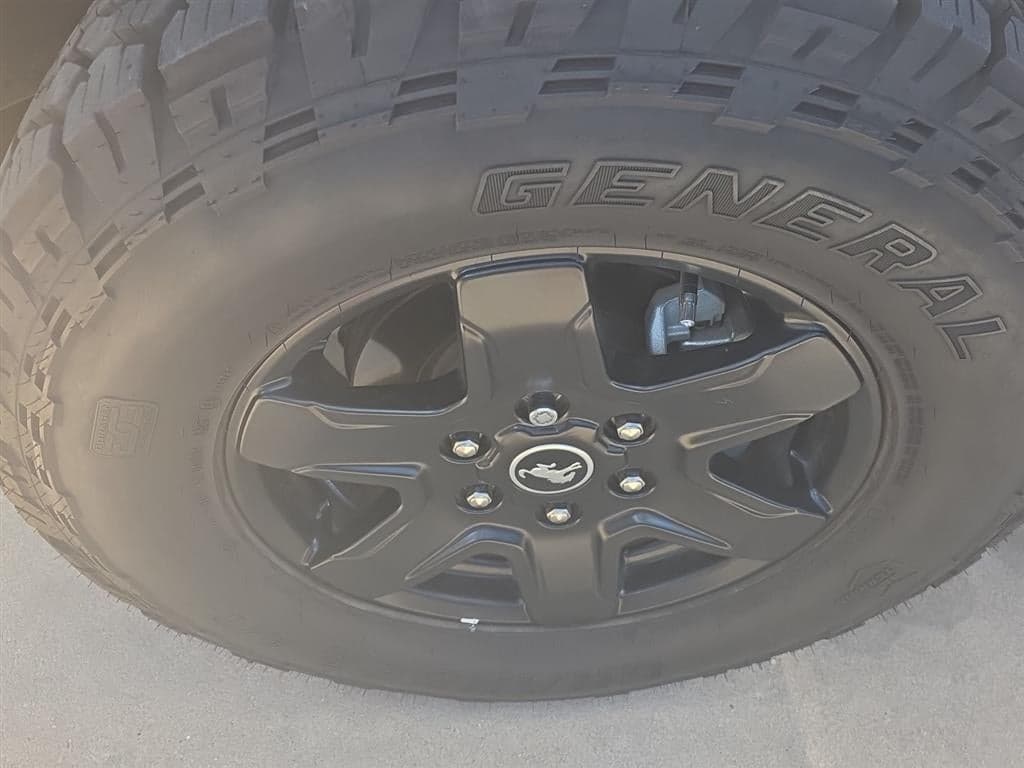 2025 Ford Bronco - Image 15