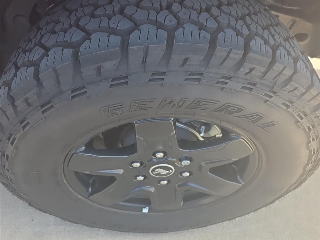 2025 Ford Bronco - Image 16