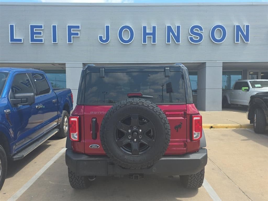 2025 Ford Bronco - Image 18