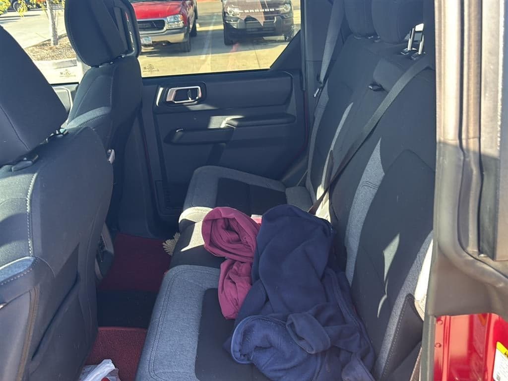 2025 Ford Bronco - Image 9