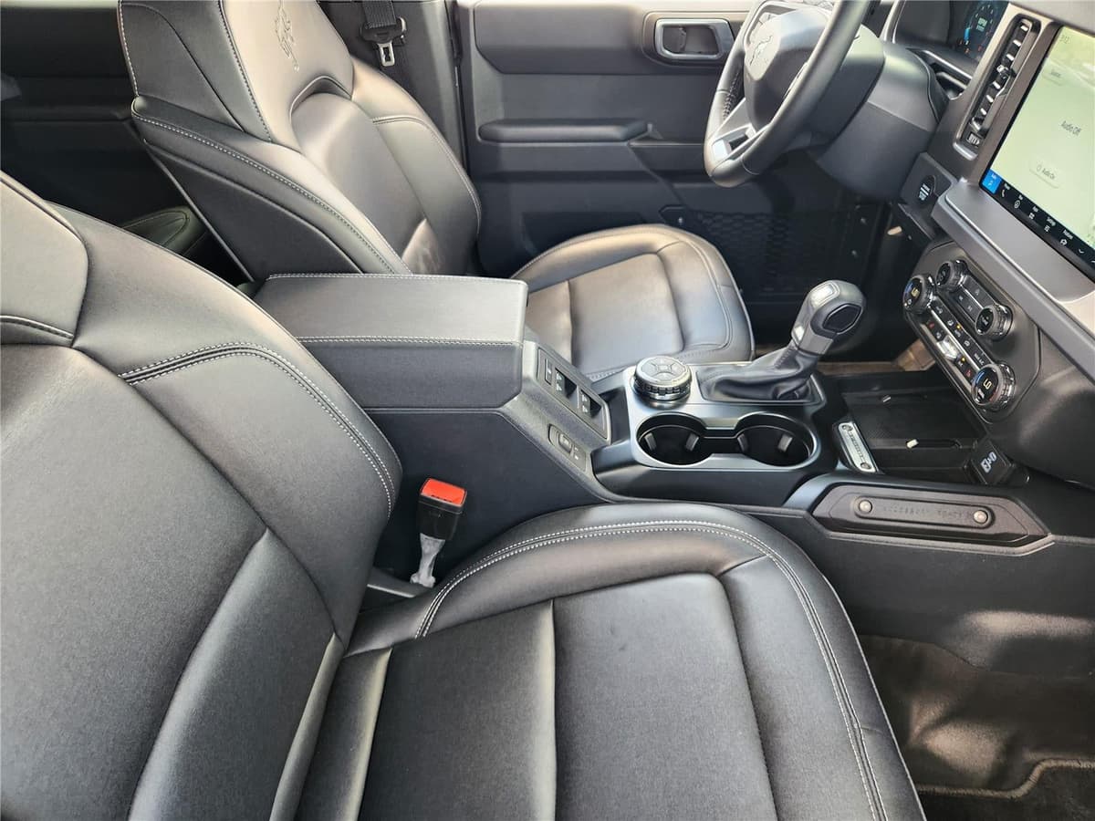 2025 Ford Bronco - Image 10