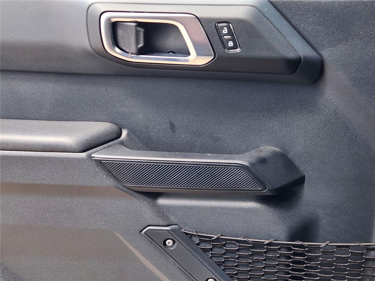 2025 Ford Bronco - Image 17