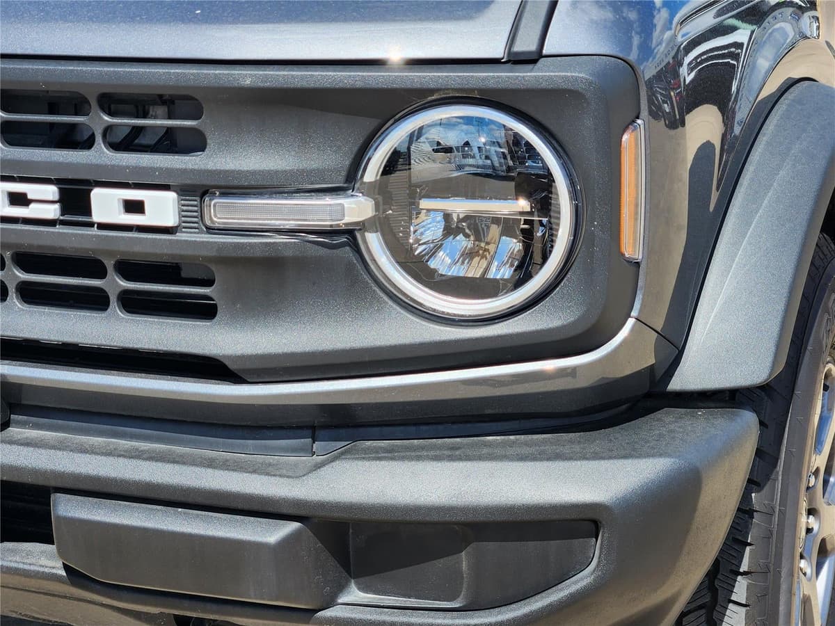 2025 Ford Bronco - Image 5