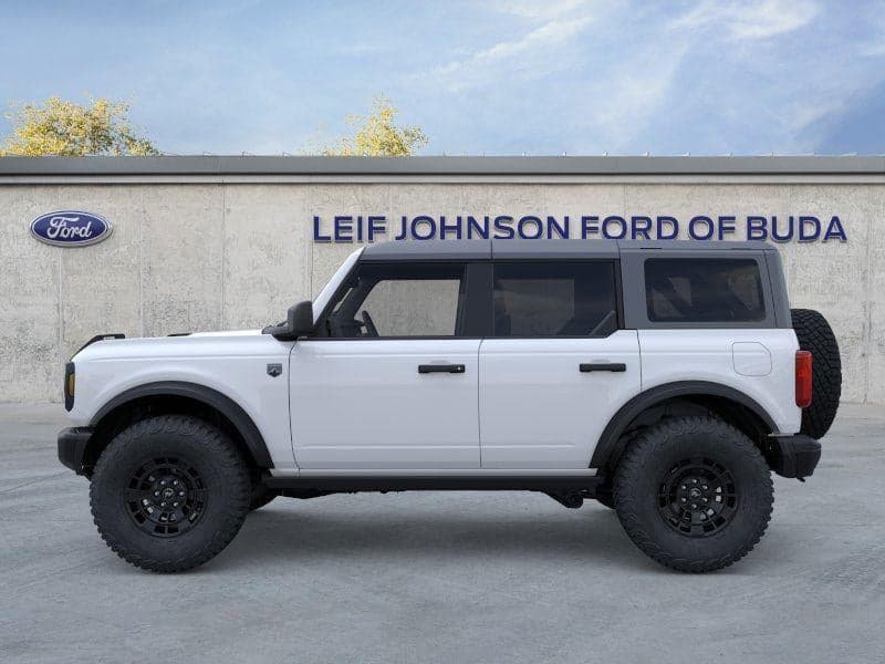 2026 Ford Bronco - Image 3