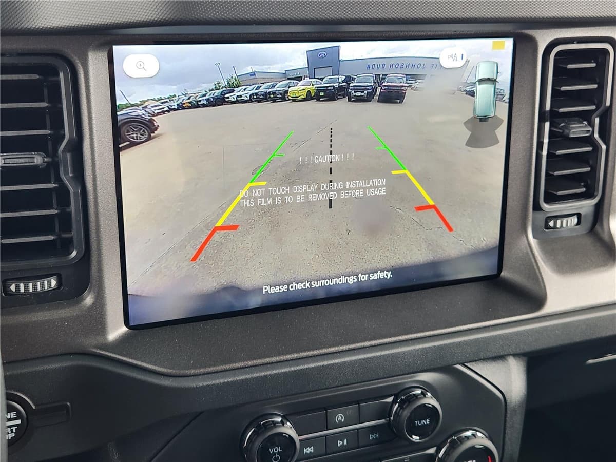 2026 Ford Bronco - Image 13